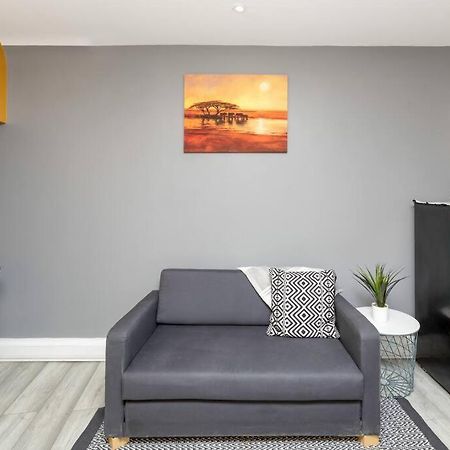 Luxury Living - Lovely 1 Bedroom Apartment Stockton-on-Tees Extérieur photo